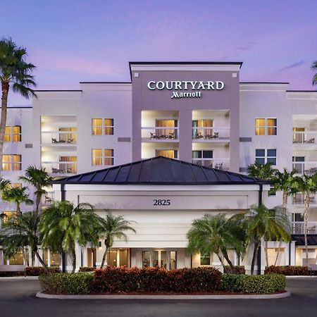 Courtyard By Marriott Miami Aventura Mall Extérieur photo