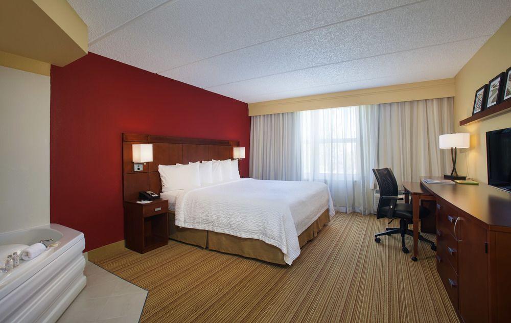 Courtyard By Marriott Miami Aventura Mall Extérieur photo