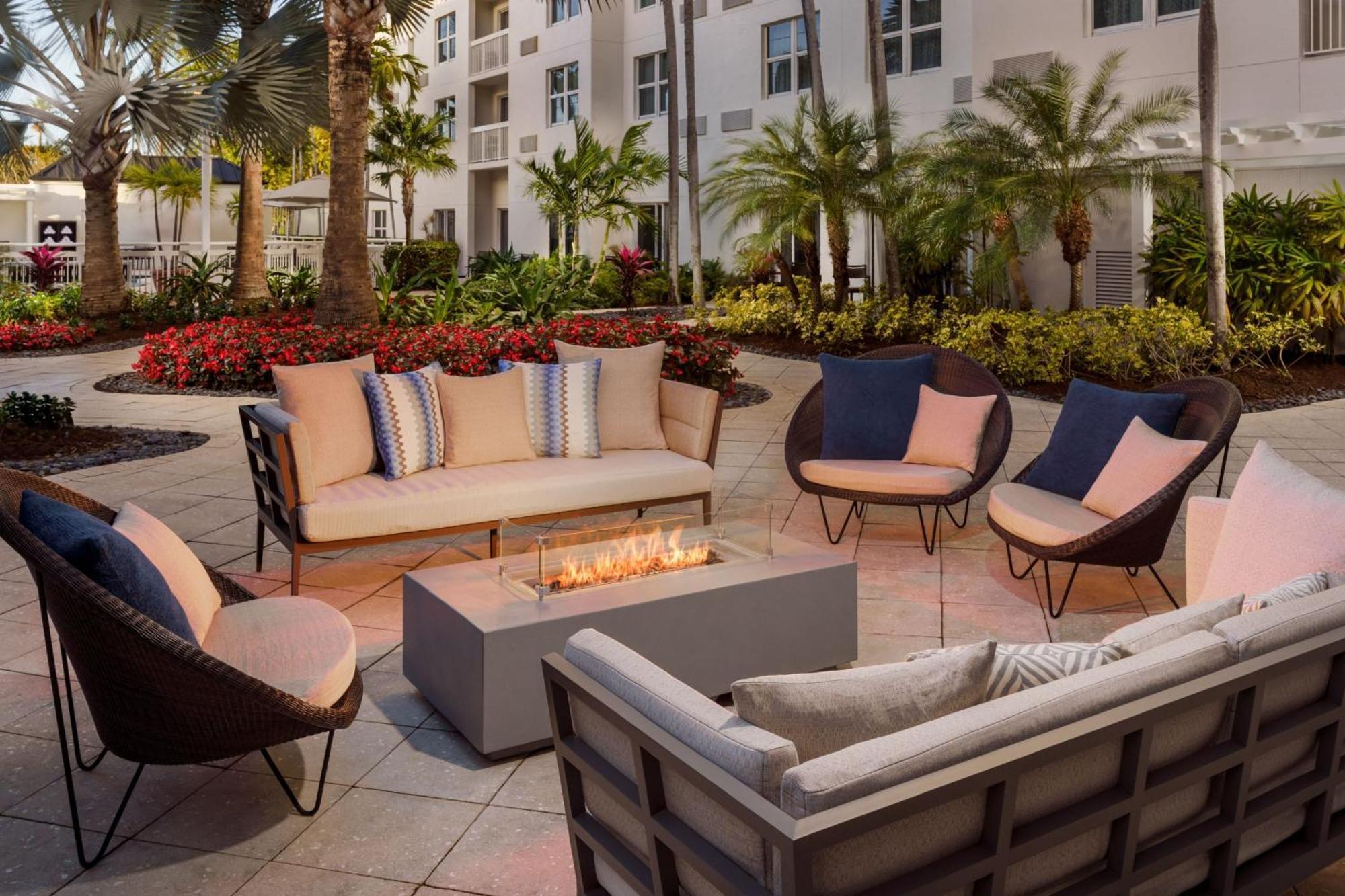 Courtyard By Marriott Miami Aventura Mall Extérieur photo