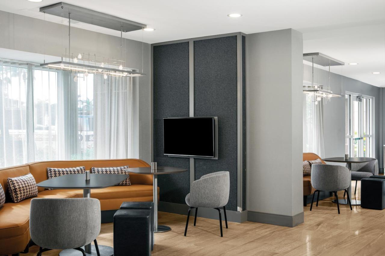 Courtyard By Marriott Miami Aventura Mall Extérieur photo
